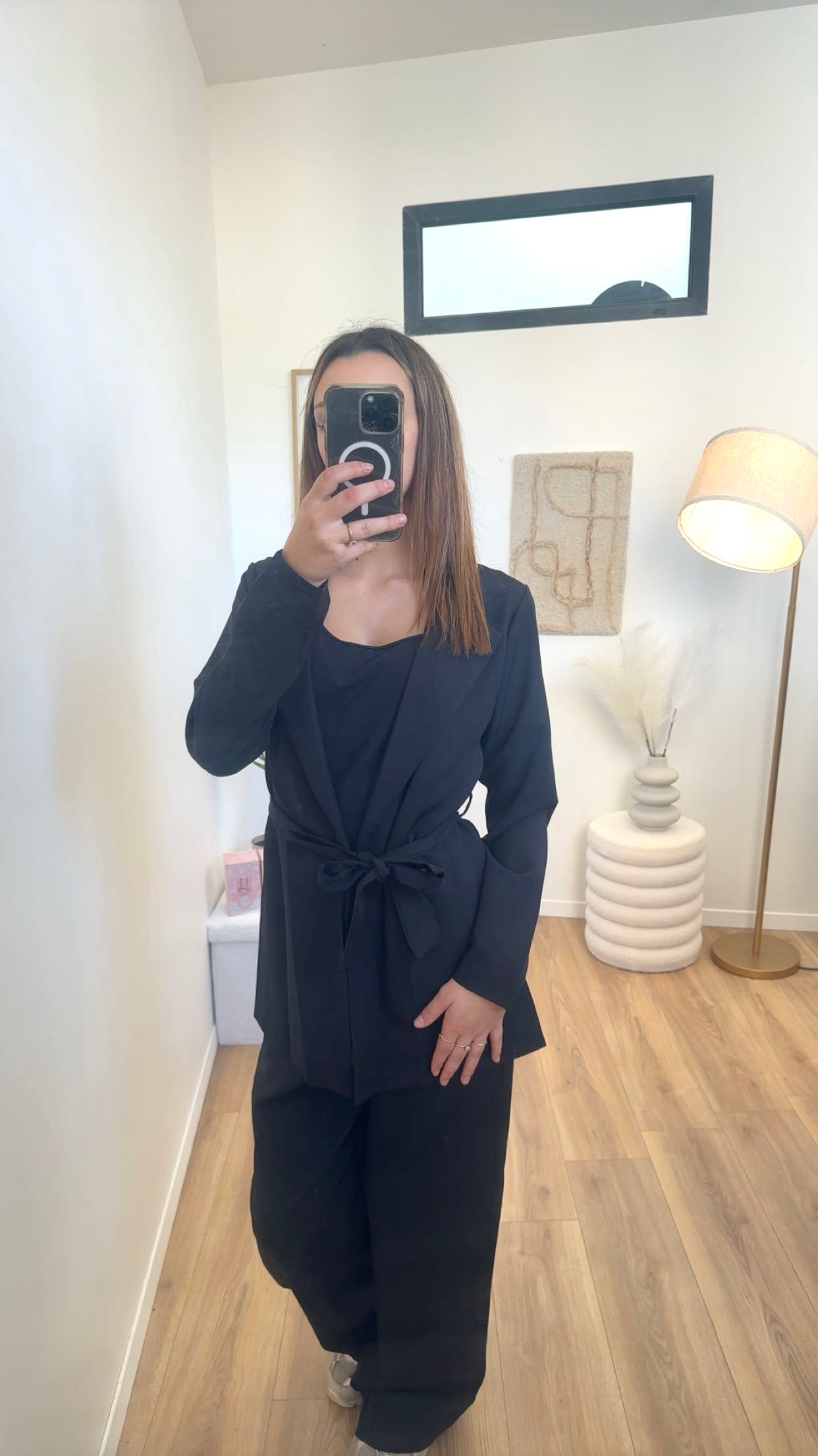 ensemble noir feriel