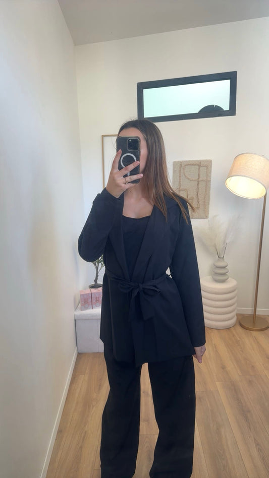 ensemble noir feriel